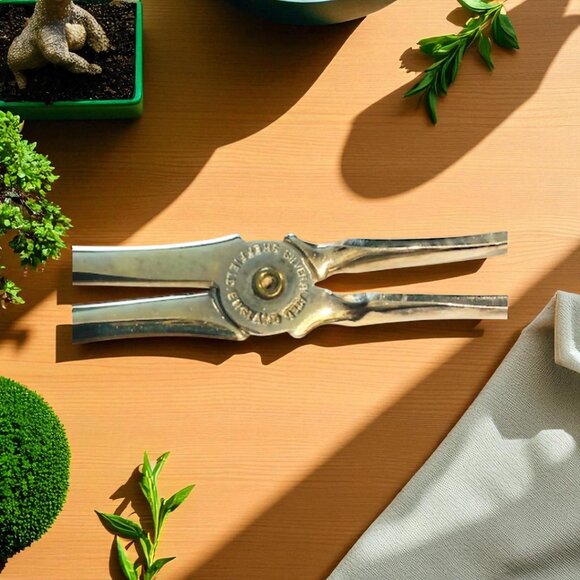 Sheffield England Serving Tongs Silver plate - Picture 6 of 7